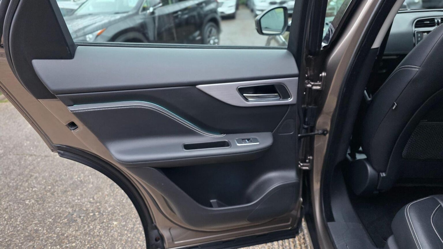 Used Jaguar F-Pace 2016 for sale - 77023129: Photo 51