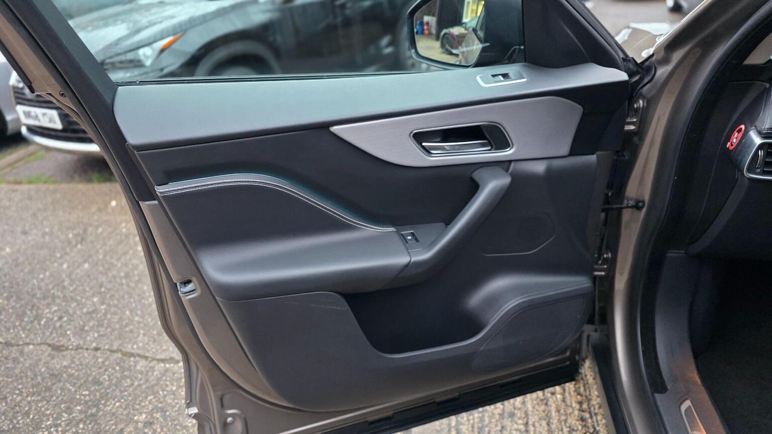 Used Jaguar F-Pace 2016 for sale - 77023129: Photo 56