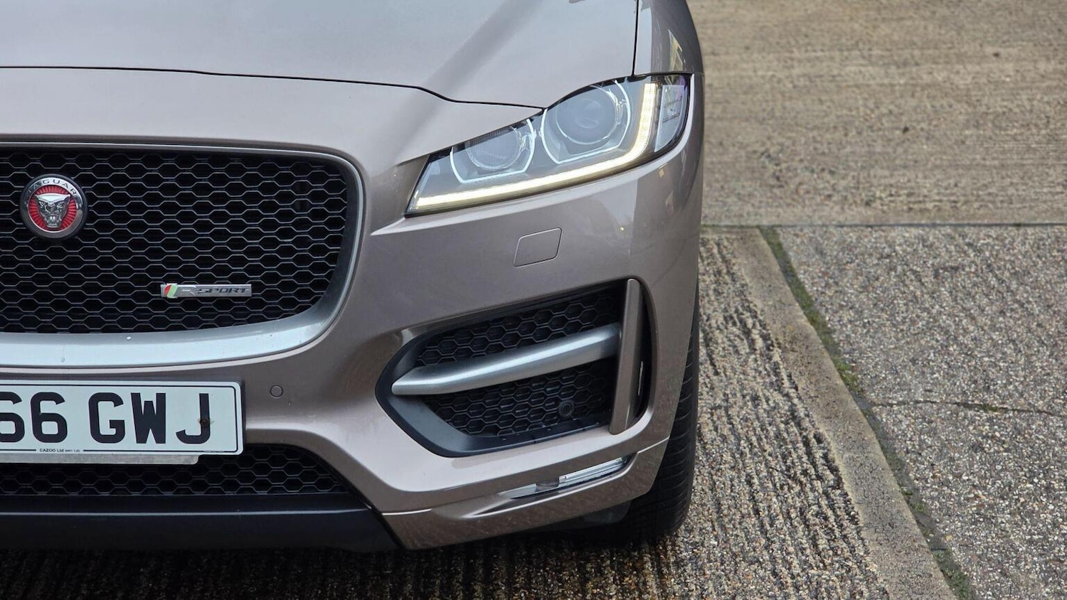 Used Jaguar F-Pace 2016 for sale - 77023129: Photo 65