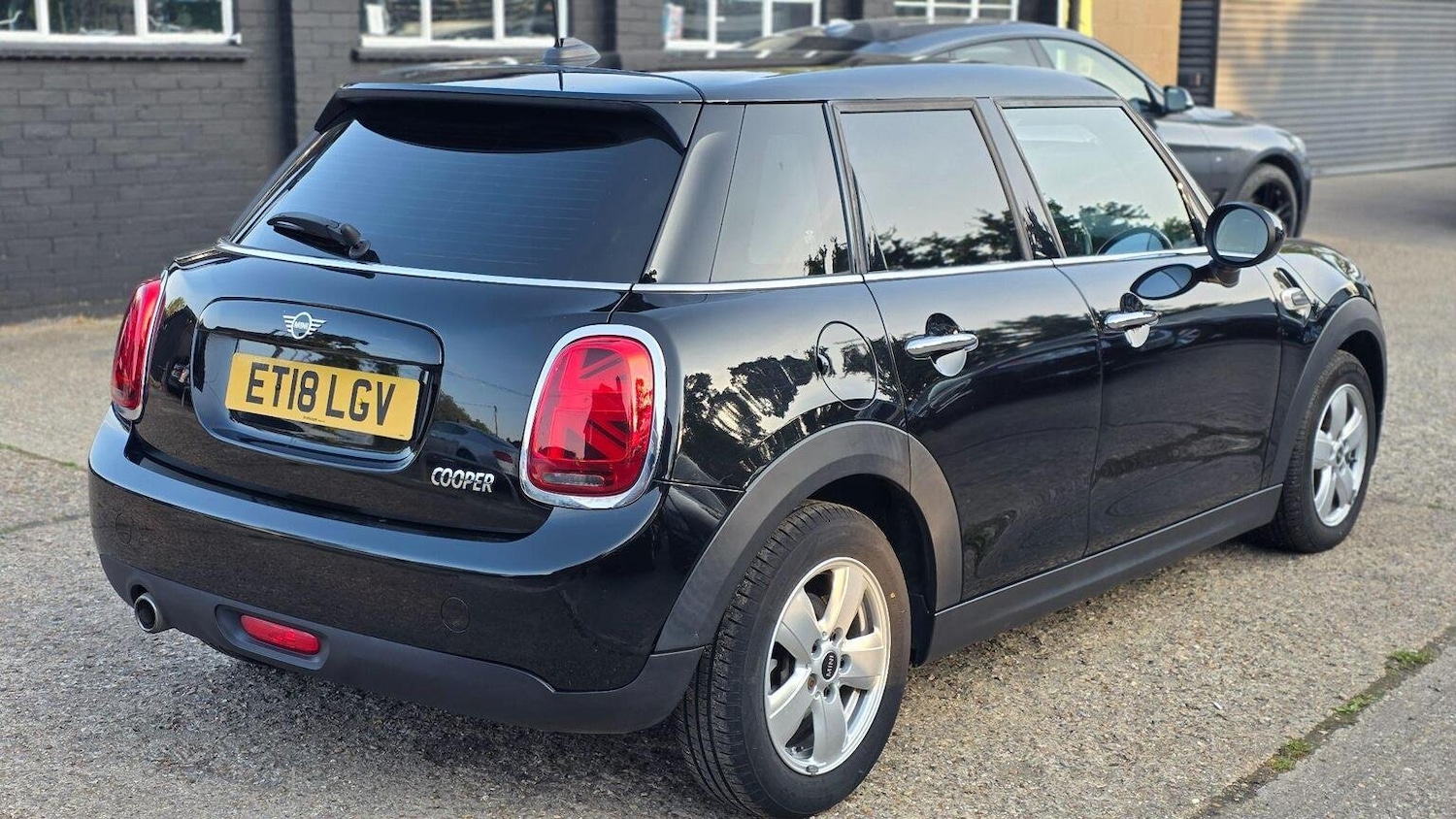 Vehicle 21