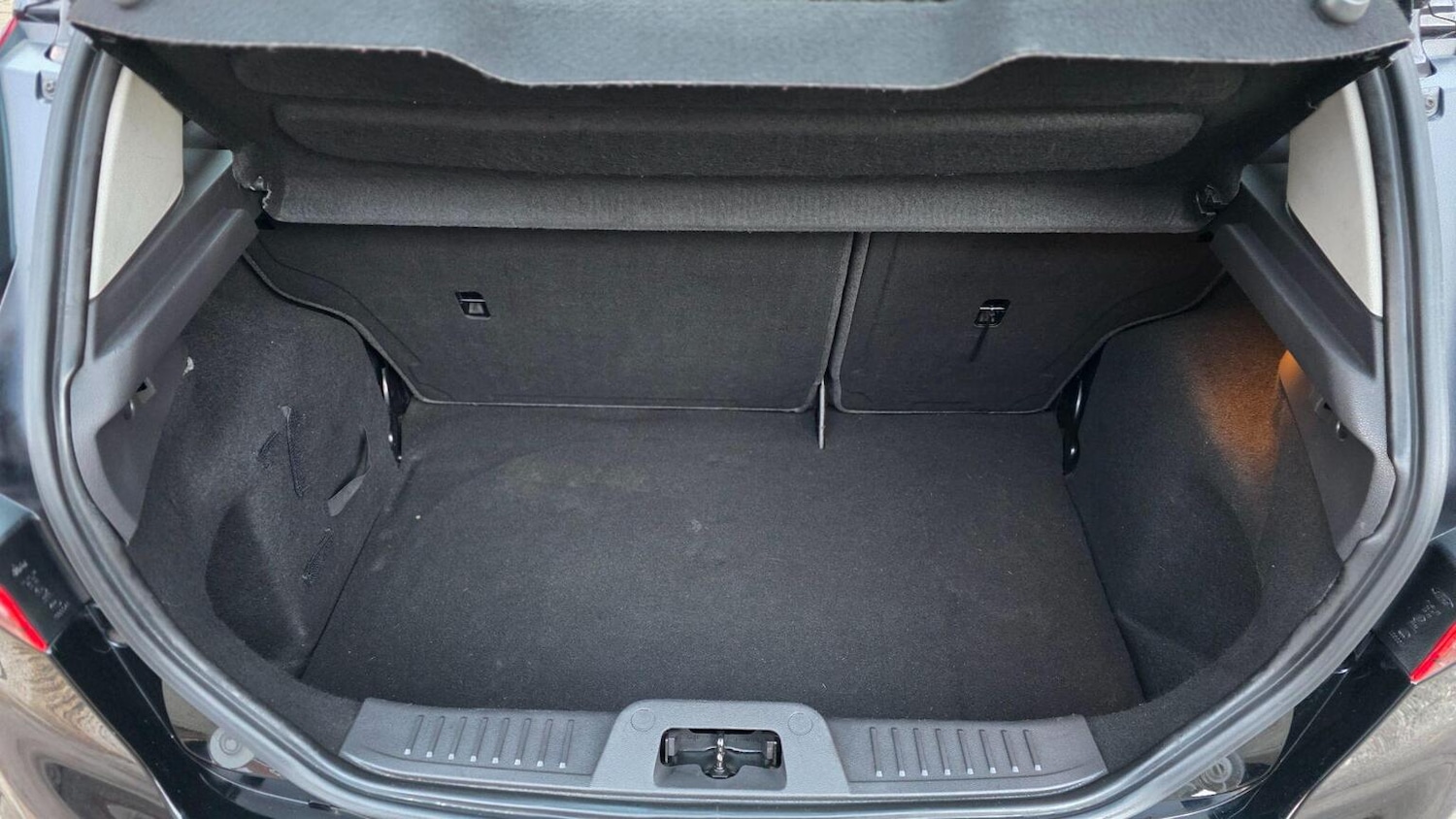 Used Ford Fiesta 2017 for sale - 78176082: Photo 14