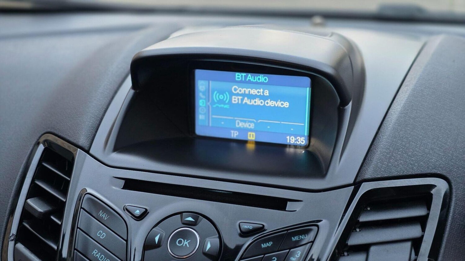 Used Ford Fiesta 2017 for sale - 78176082: Photo 24