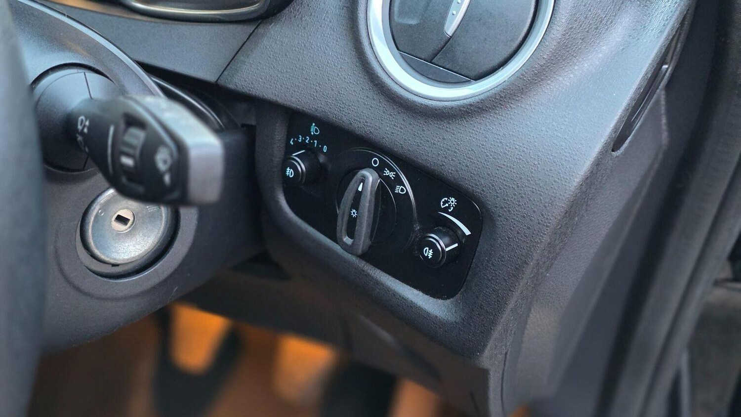 Used Ford Fiesta 2017 for sale - 78176082: Photo 26