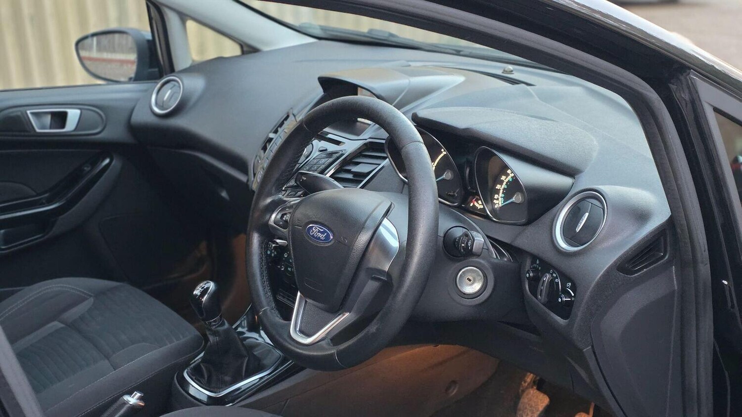 Used Ford Fiesta 2017 for sale - 78176082: Photo 29