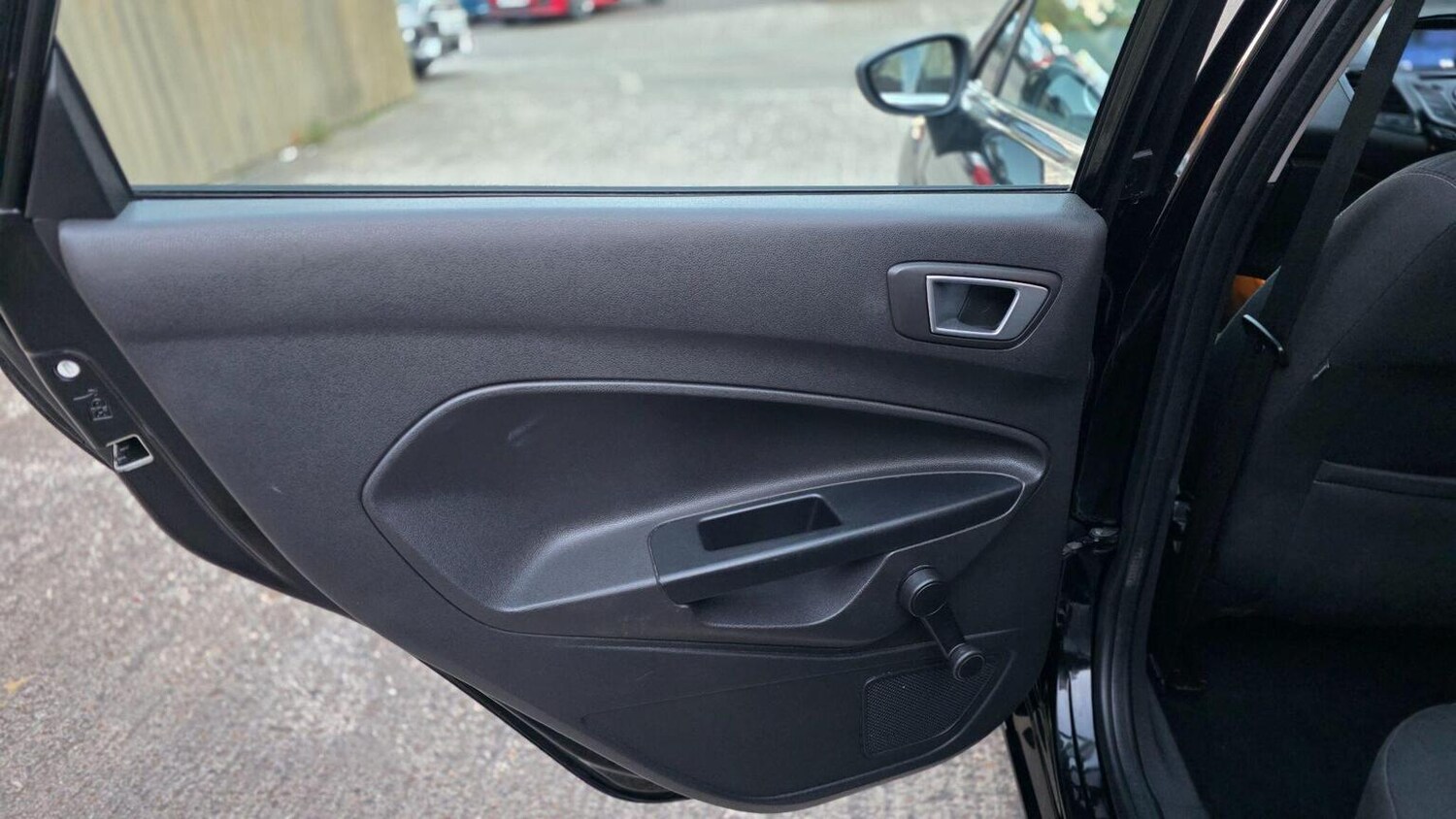 Used Ford Fiesta 2017 for sale - 78176082: Photo 38