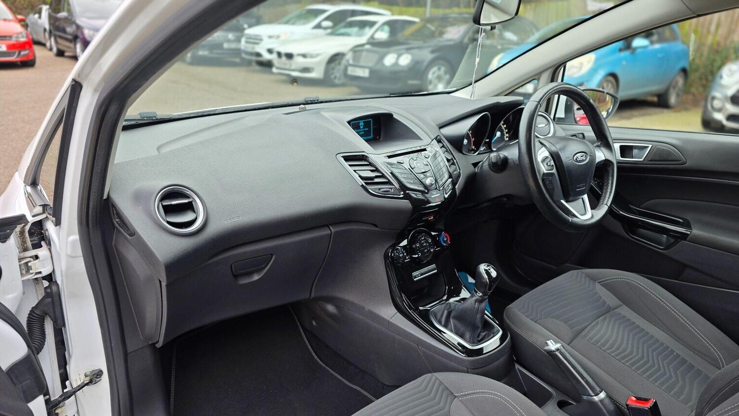 Used Ford Fiesta 2015 for sale - 77635345: Photo 33