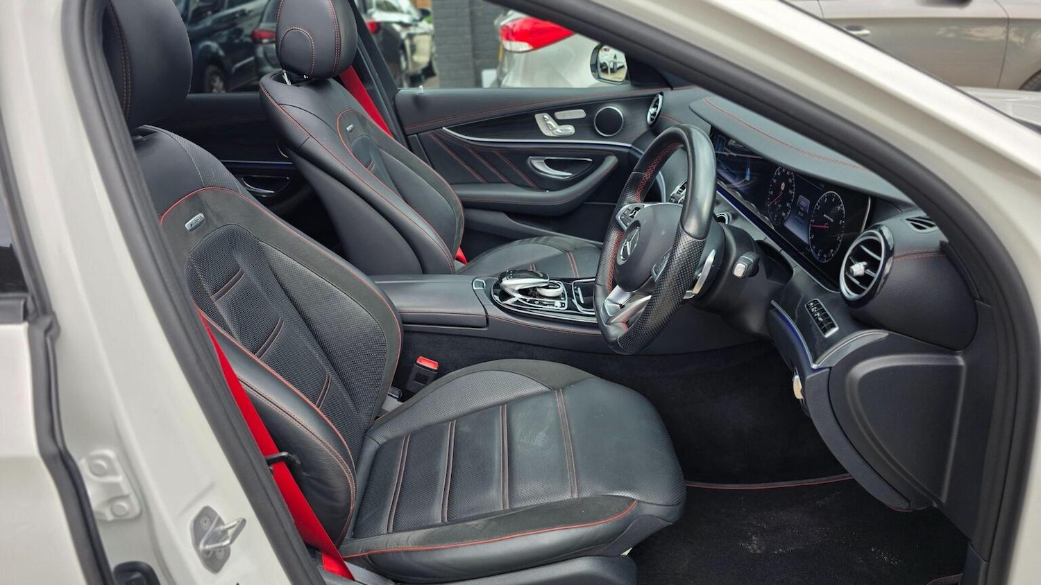 Used Mercedes-Benz E Class 2017 for sale - 76769313: Photo 38