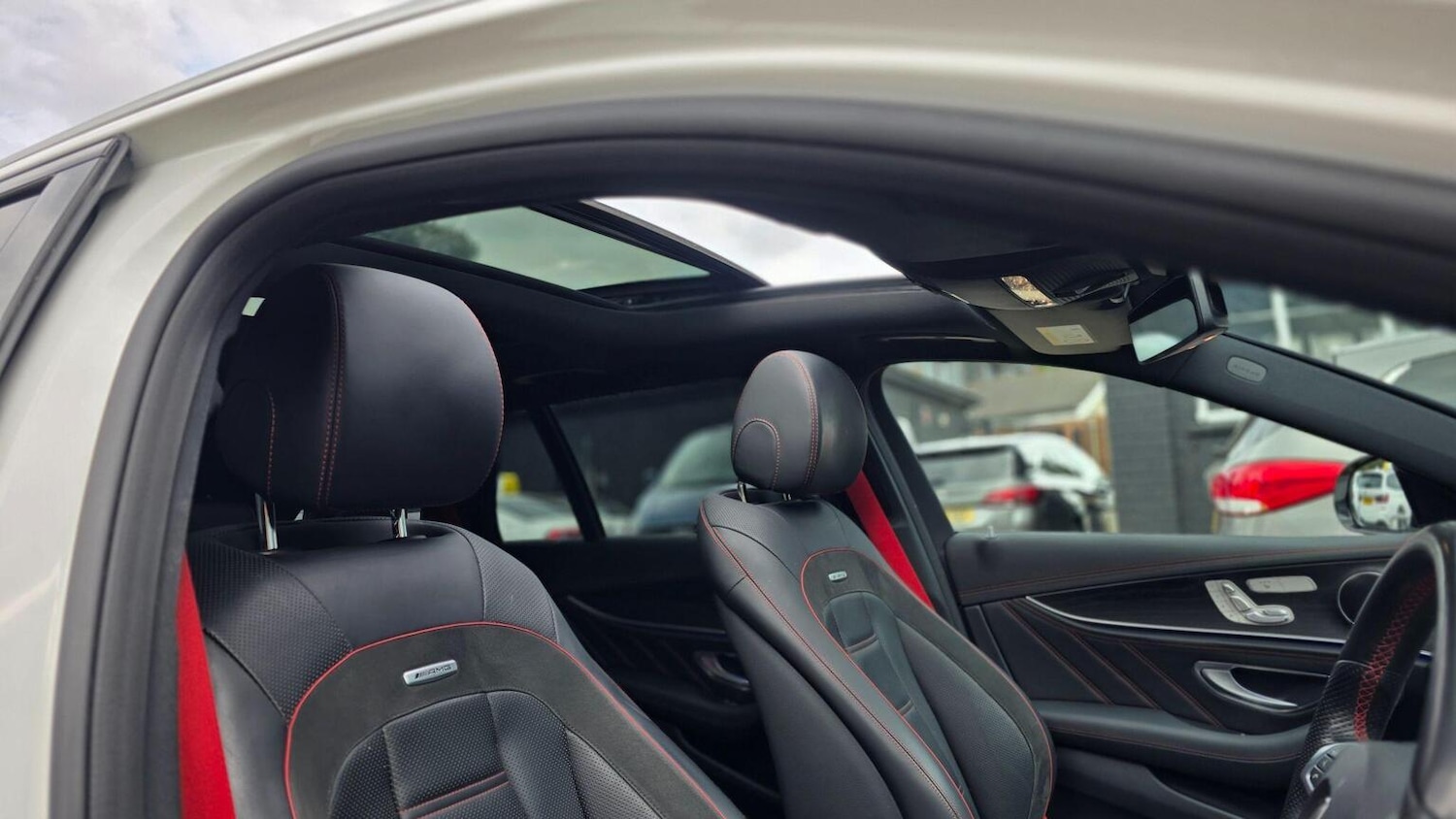 Used Mercedes-Benz E Class 2017 for sale - 76769313: Photo 40