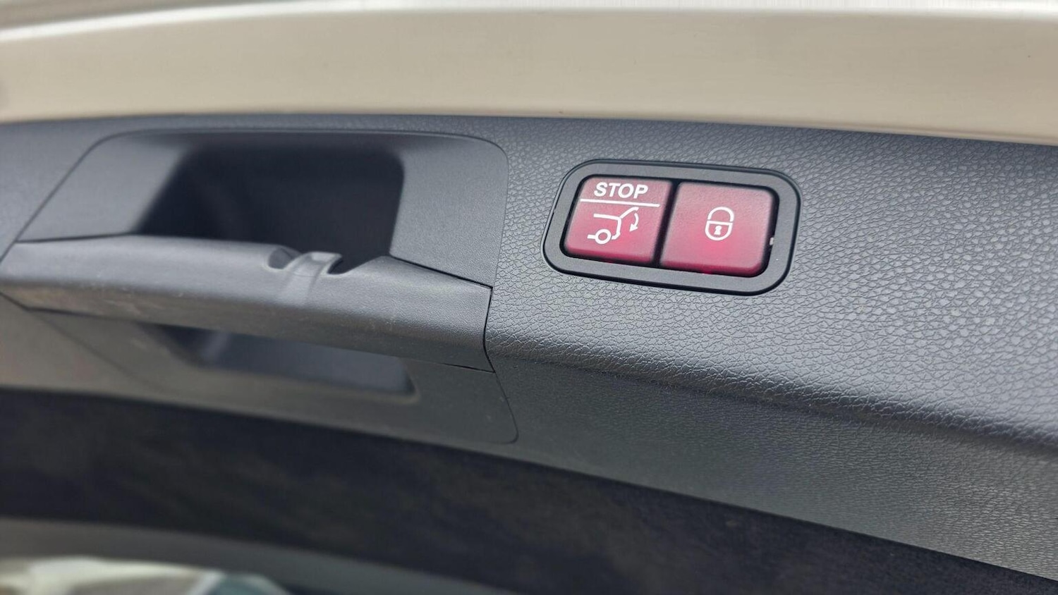 Used Mercedes-Benz E Class 2017 for sale - 76769313: Photo 50