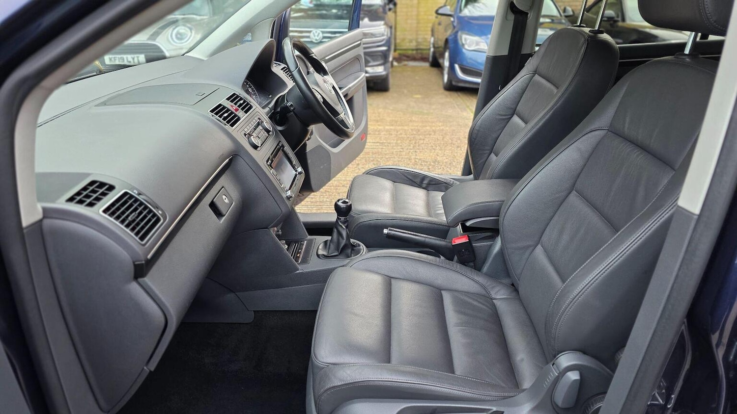 Used Volkswagen Touran 2012 for sale - 77548201: Photo 21