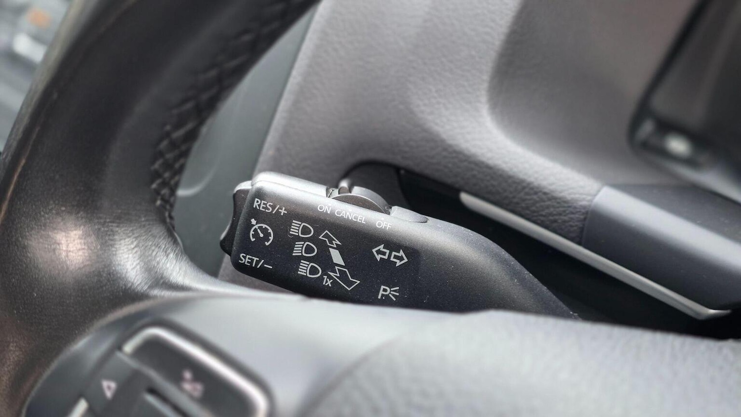 Used Volkswagen Touran 2012 for sale - 77548201: Photo 25