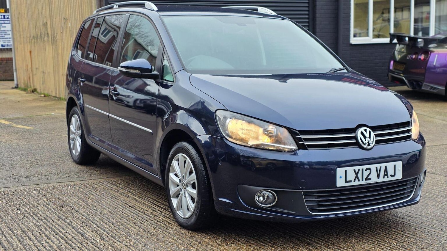 Used Volkswagen Touran 2012 for sale - 77548201: Photo 4