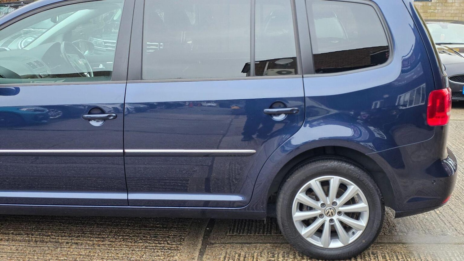 Used Volkswagen Touran 2012 for sale - 77548201: Photo 53