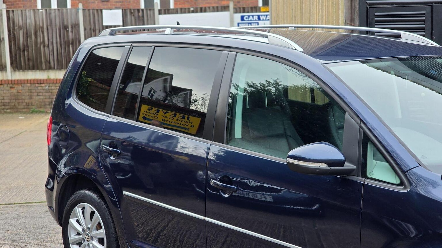 Used Volkswagen Touran 2012 for sale - 77548201: Photo 81