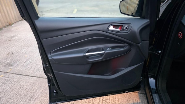 Used Ford Kuga 2017 for sale - 76142485: Photo 42