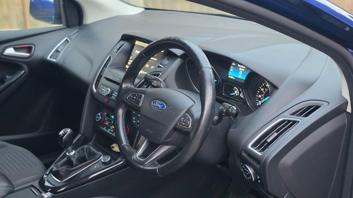 Used Ford Focus 2015 for sale - 75938297: Photo 16