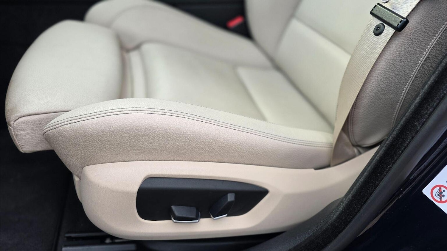 Used BMW 5 Series 2014 for sale - 77792896: Photo 53