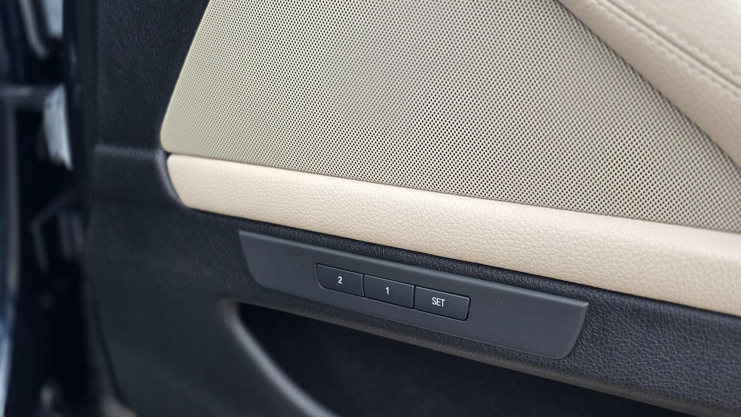 Used BMW 5 Series 2014 for sale - 77792896: Photo 54