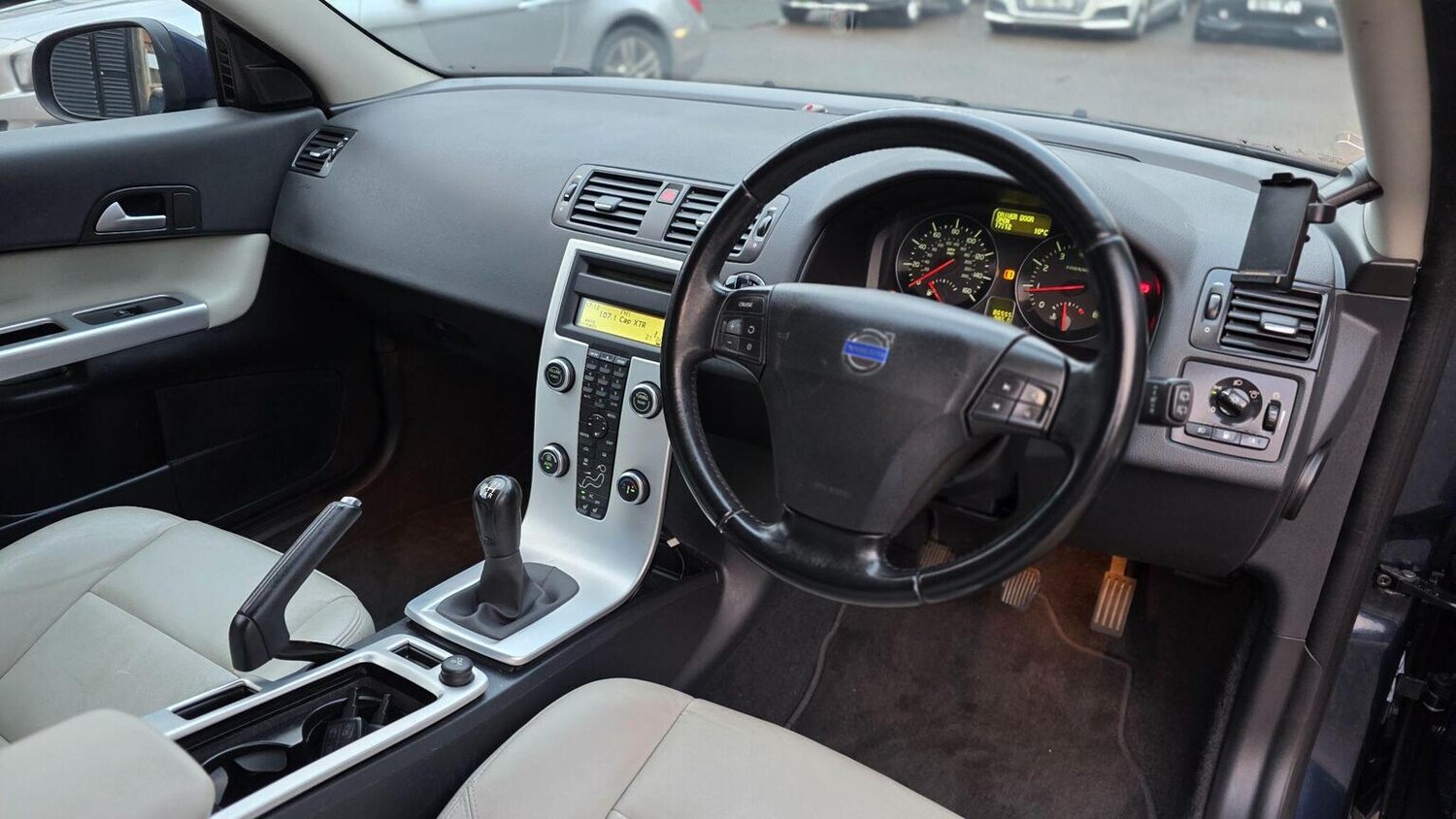 Used Volvo C30 2011 for sale - 77715038: Photo 16