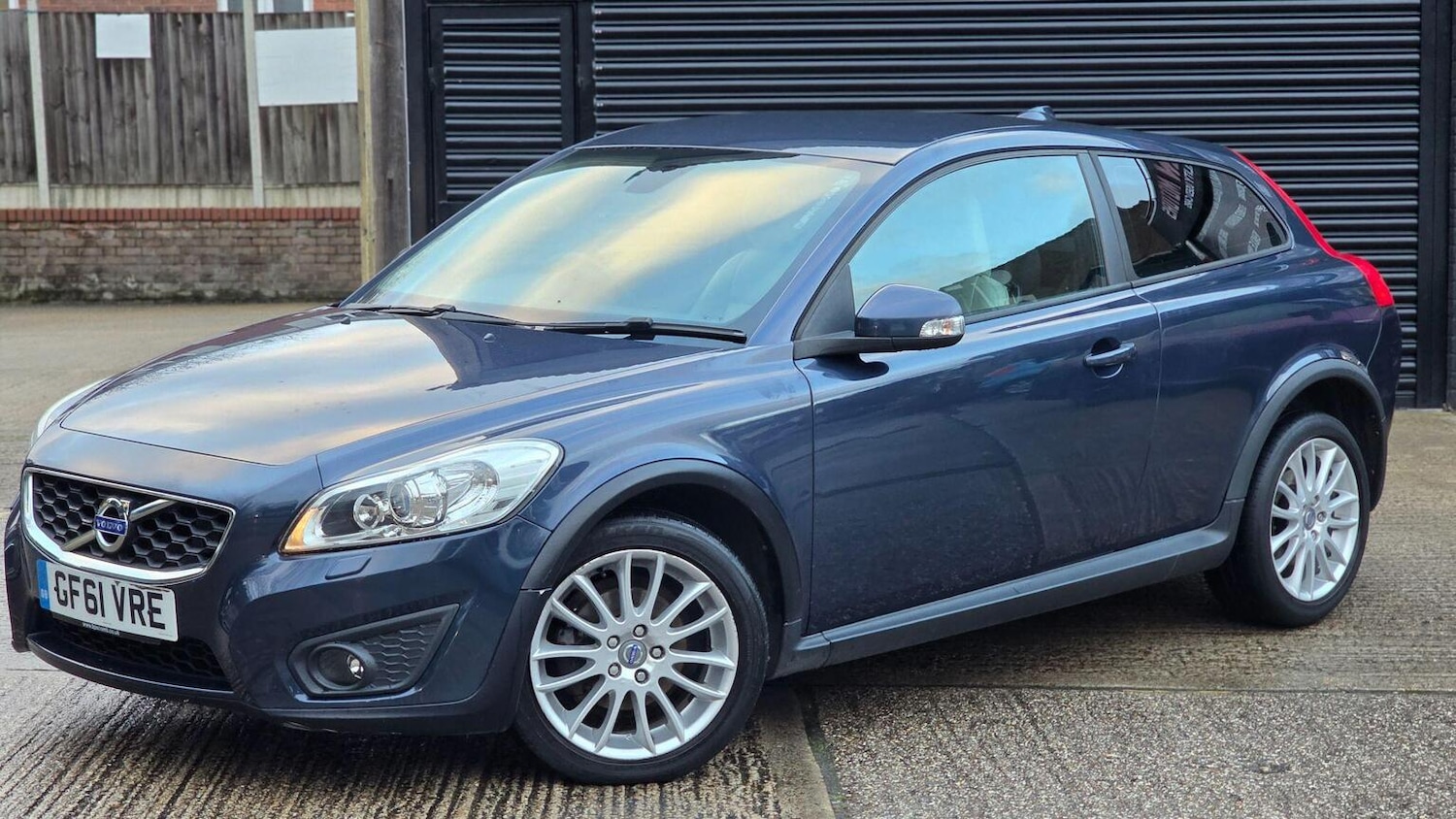 Used Volvo C30 2011 for sale - 77715038: Photo 2