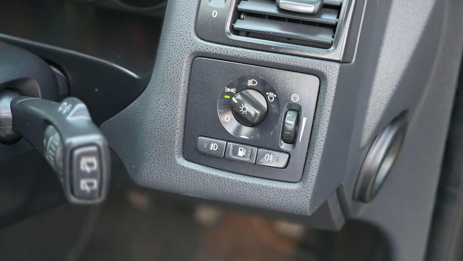 Used Volvo C30 2011 for sale - 77715038: Photo 24