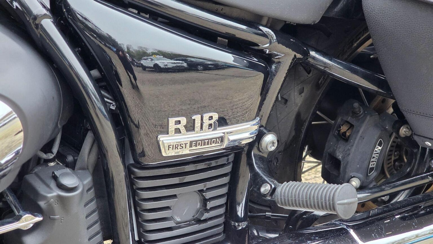 BMW R18