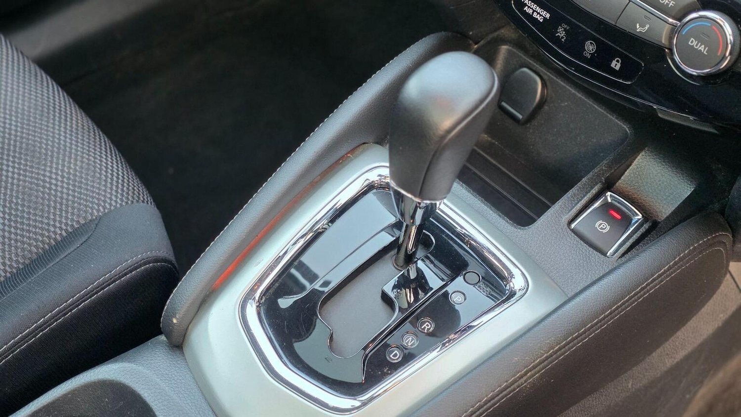 Used Nissan Qashqai 2016 for sale - 77774733: Photo 17