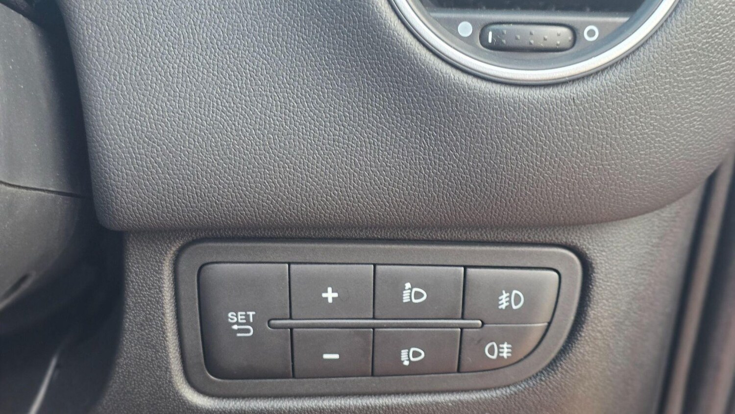 Vehicle 33