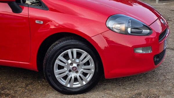 Used Fiat Punto 2013 for sale - 75664544: Photo 38