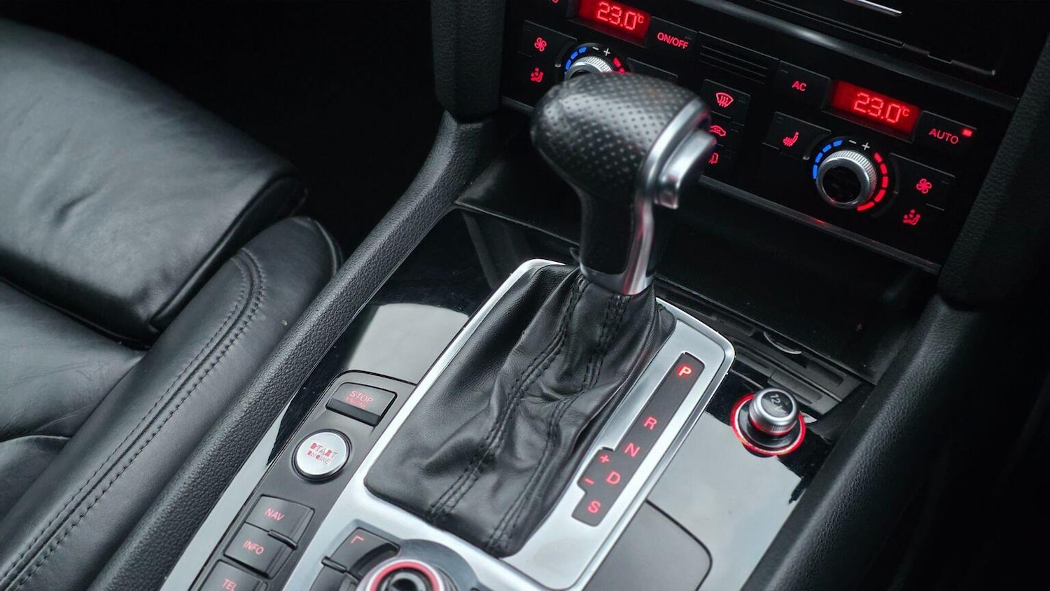 Used Audi Q7 2012 for sale - 75938348: Photo 26