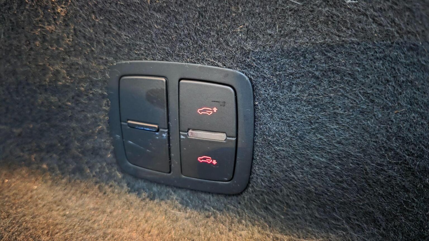 Used Audi Q7 2012 for sale - 75938348: Photo 35