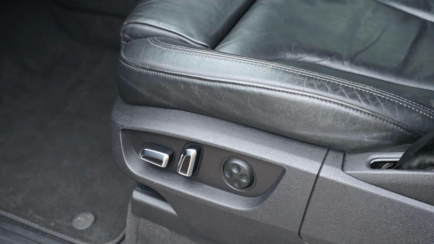 Used Audi Q7 2012 for sale - 75938348: Photo 47