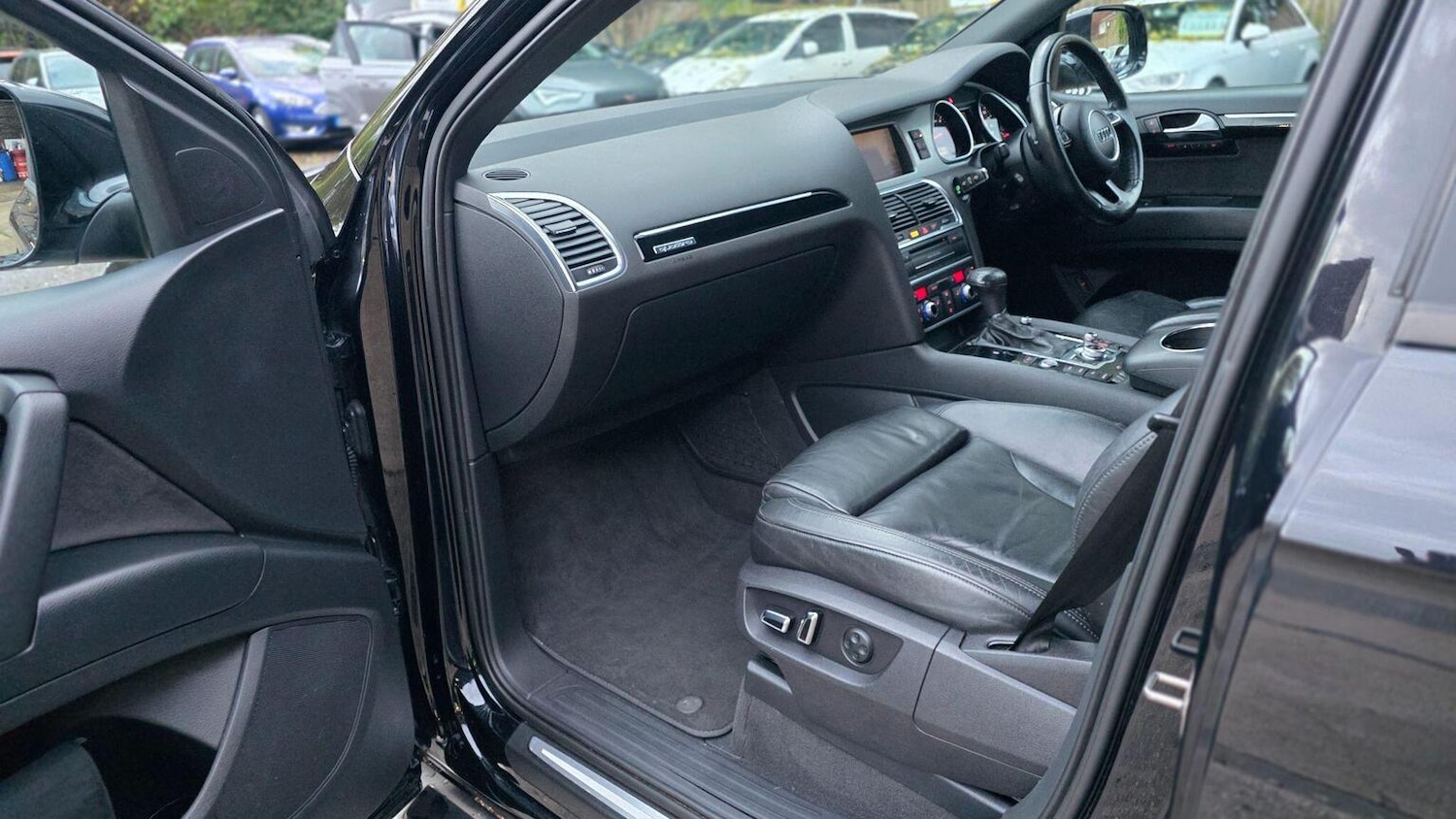 Used Audi Q7 2012 for sale - 75938348: Photo 49