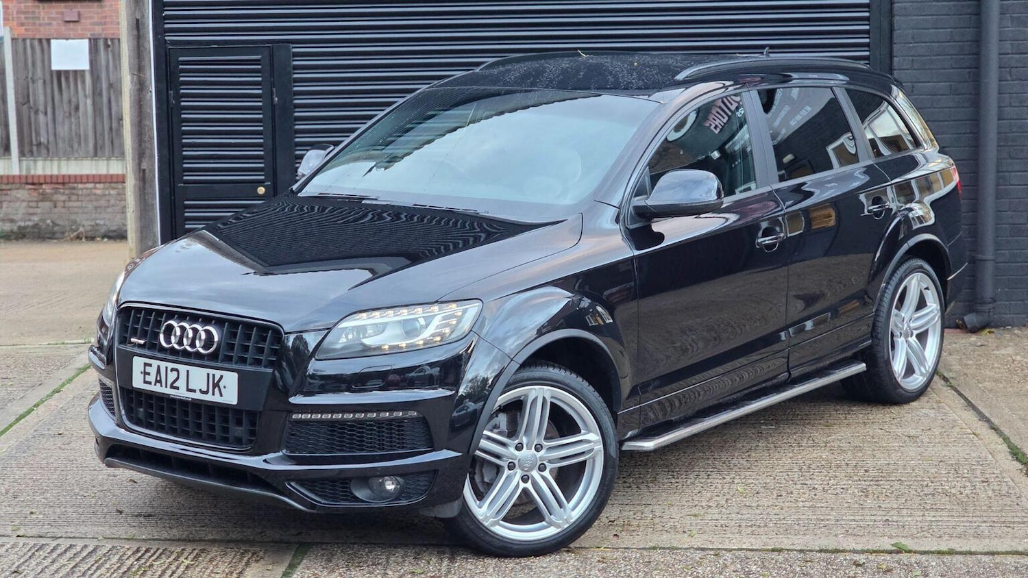 Used Audi Q7 2012 for sale - 75938348: Photo 84