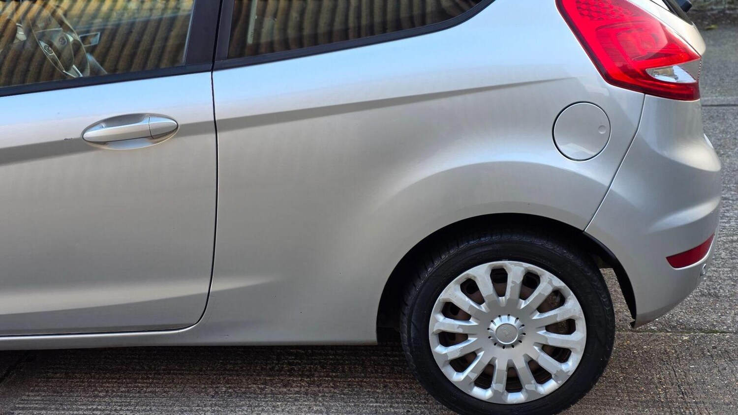 Used Ford Fiesta 2011 for sale - 78139400: Photo 34