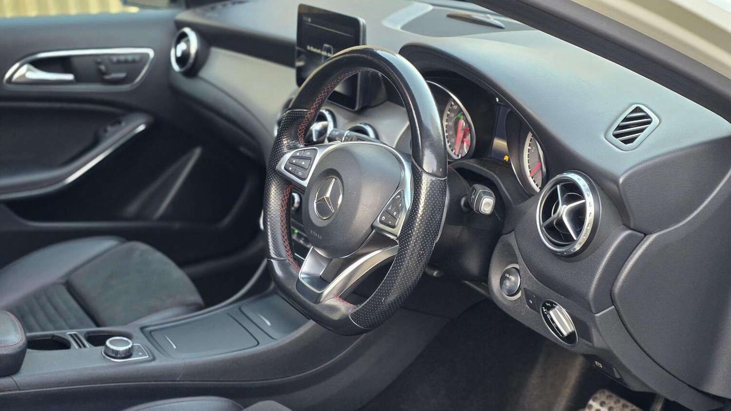 Used Mercedes-Benz GLA 2017 for sale - 78219614: Photo 31