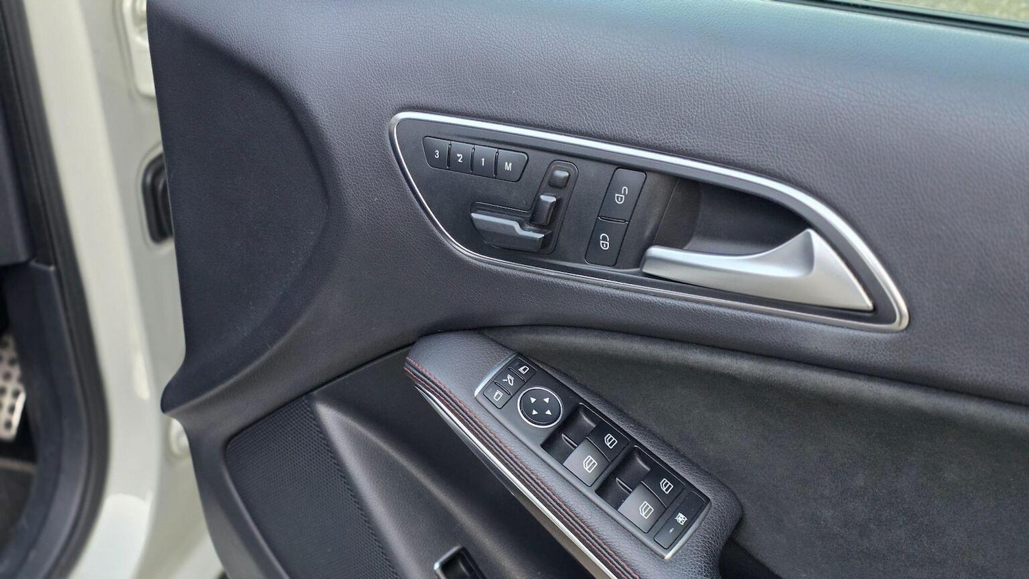 Used Mercedes-Benz GLA 2017 for sale - 78219614: Photo 46