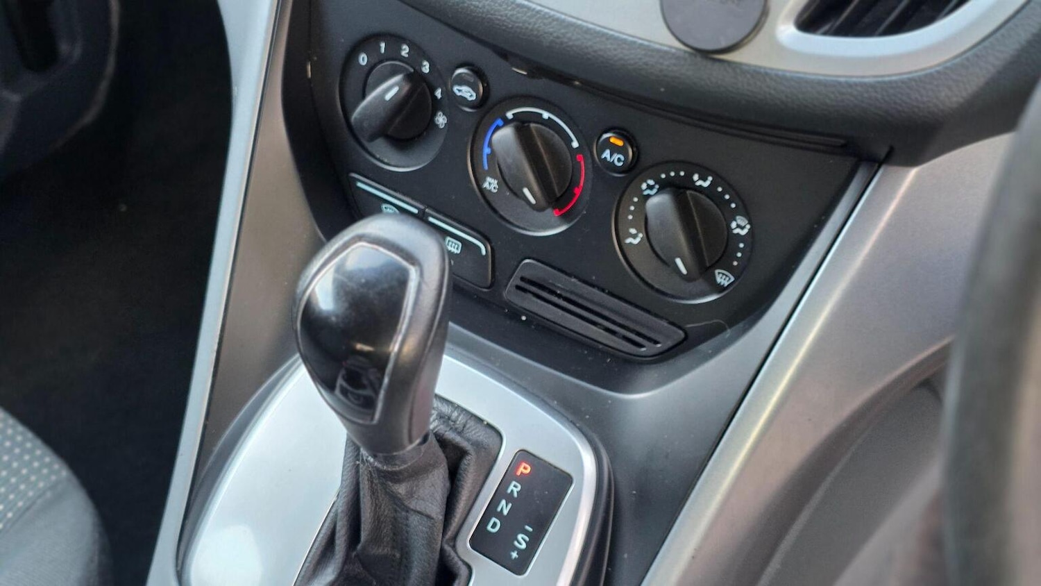 Used Ford Grand C-Max 2013 for sale - 77258585: Photo 19