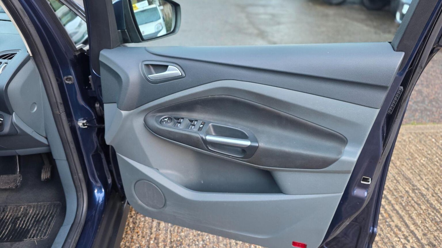 Used Ford Grand C-Max 2013 for sale - 77258585: Photo 21