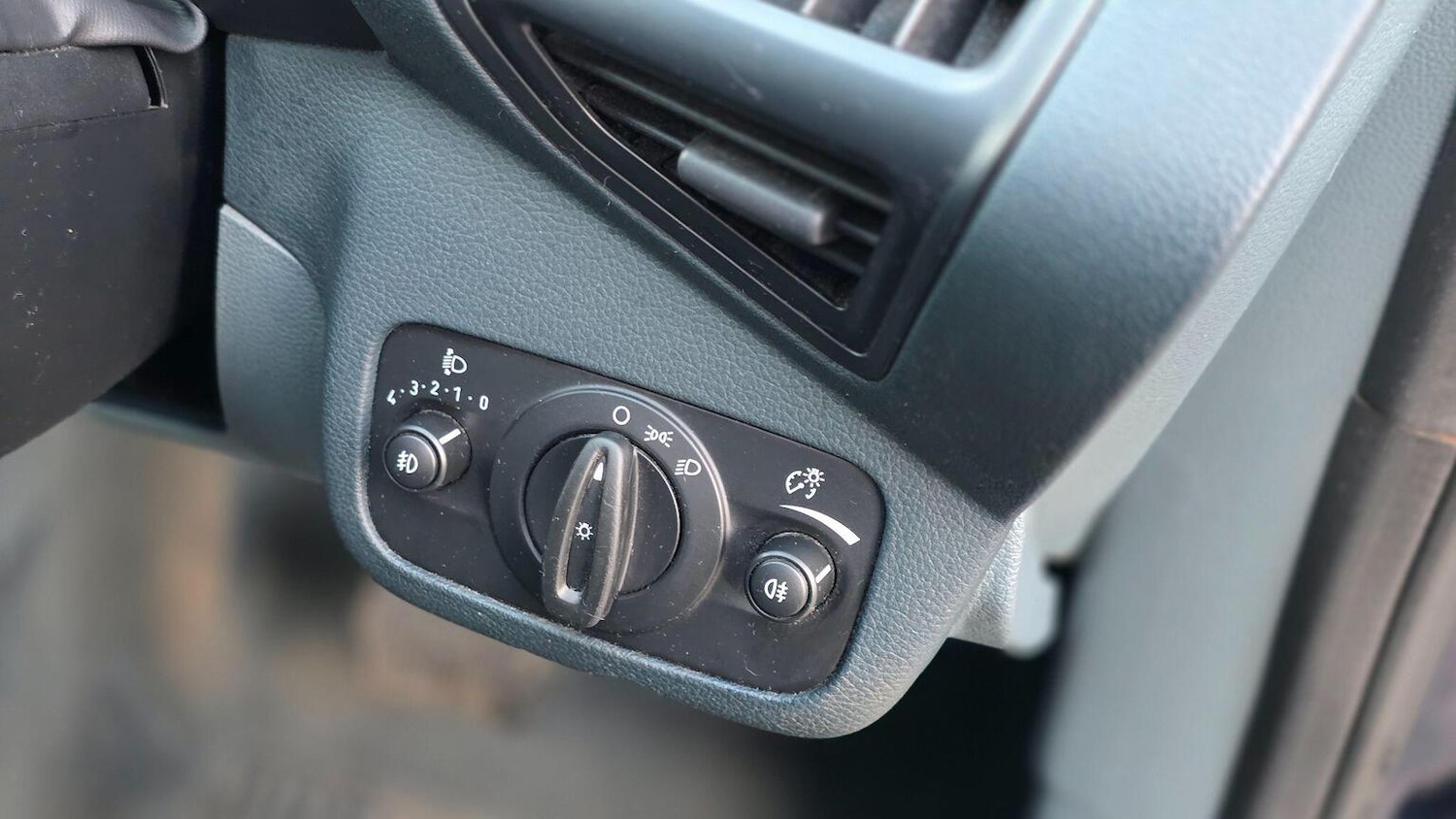 Used Ford Grand C-Max 2013 for sale - 77258585: Photo 29