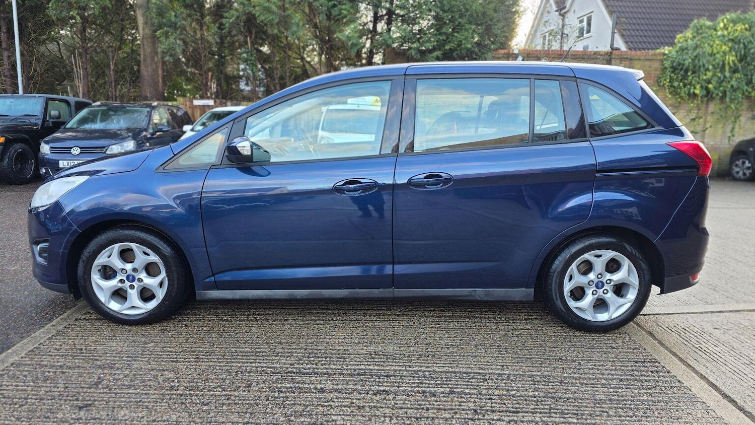 Used Ford Grand C-Max 2013 for sale - 77258585: Photo 8