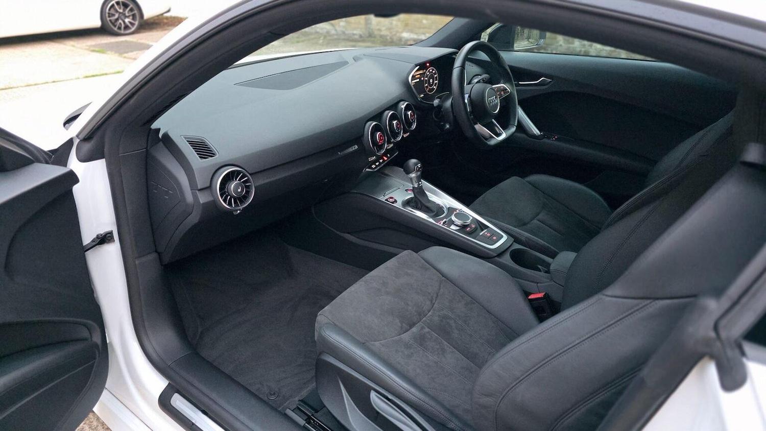 Used Audi TT 2021 for sale - 76769410: Photo 10