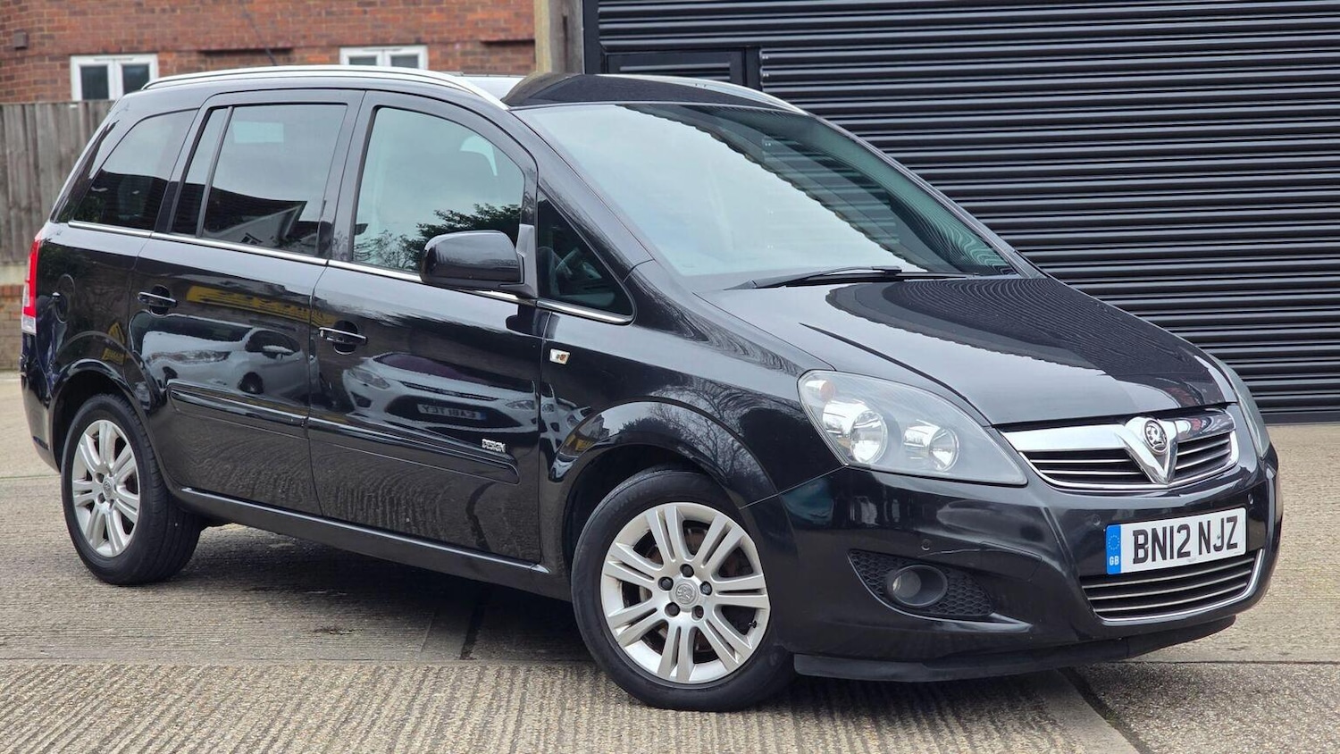 Used Vauxhall Zafira 2012 for sale - 77616325: Photo 2