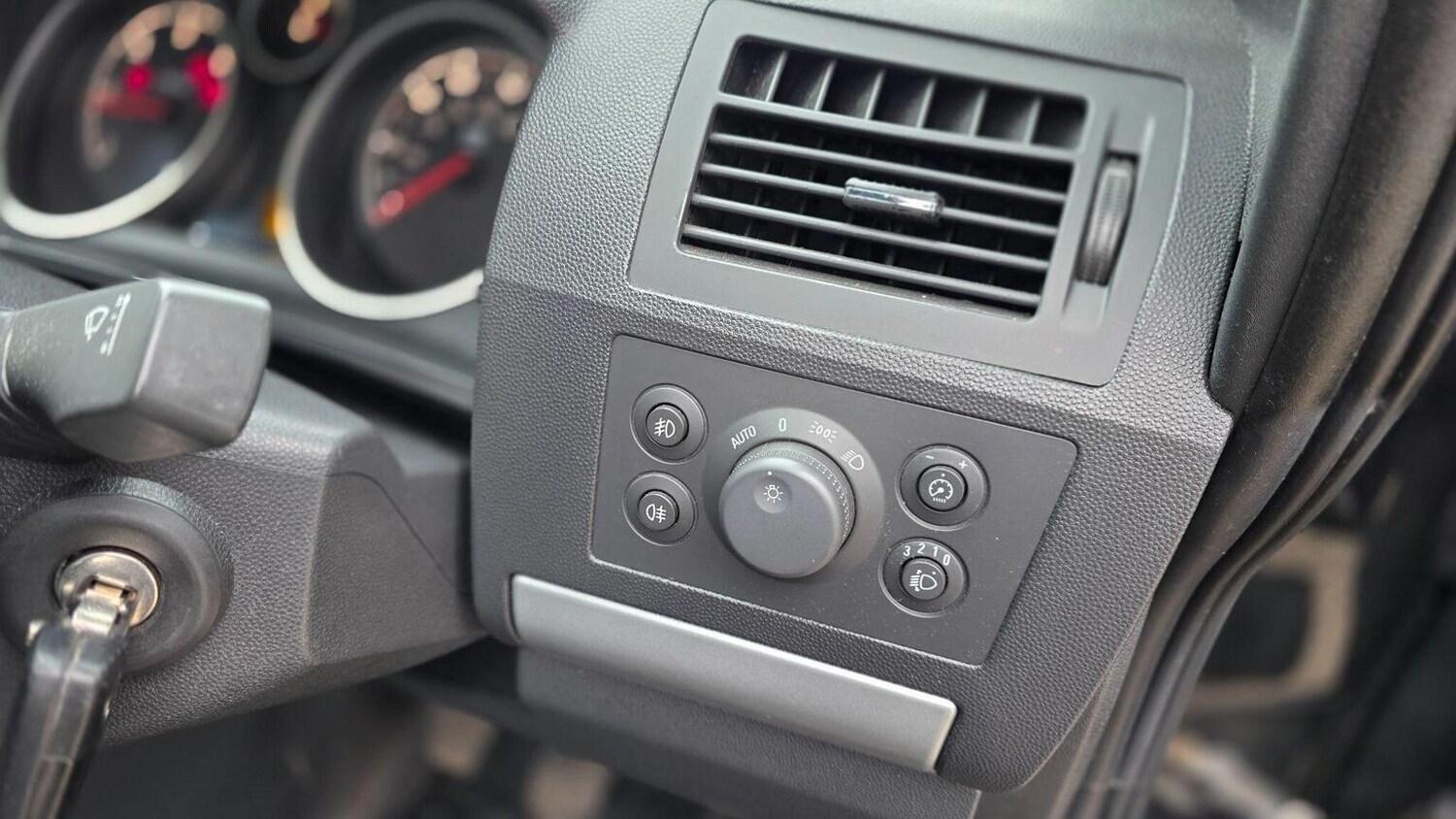 Used Vauxhall Zafira 2012 for sale - 77616325: Photo 20