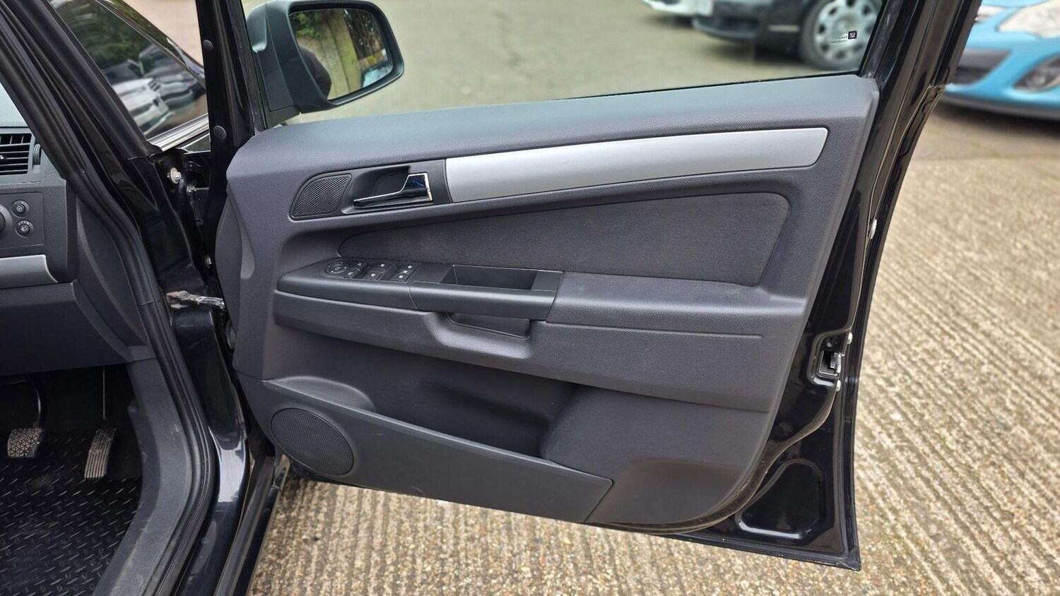 Used Vauxhall Zafira 2012 for sale - 77616325: Photo 27