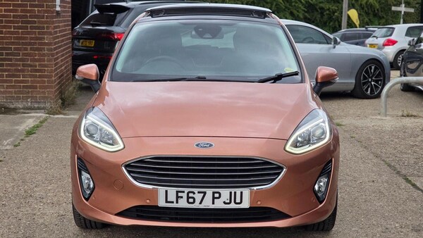 Used Ford Fiesta 2017 for sale - 75664357: Photo 2