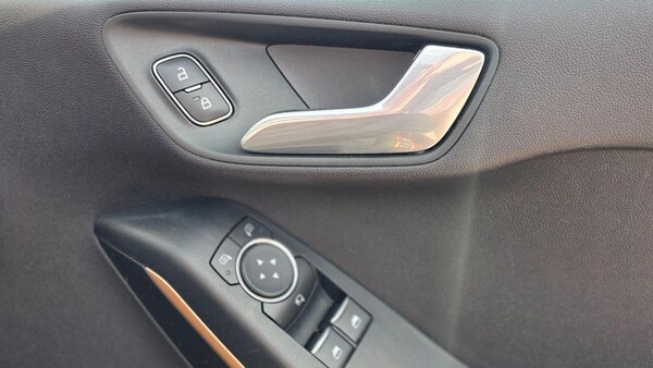 Used Ford Fiesta 2017 for sale - 75664357: Photo 93