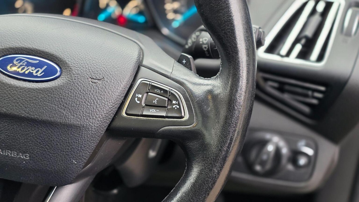 Used Ford Kuga 2017 for sale - 77915670: Photo 28