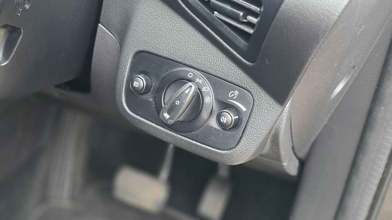 Used Ford Kuga 2017 for sale - 77915670: Photo 29