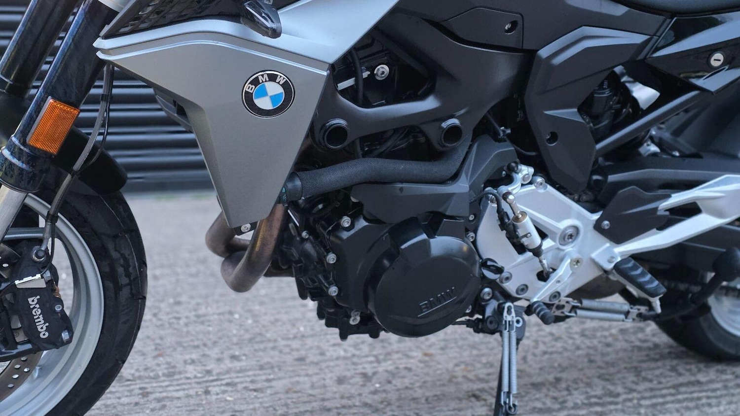 BMW F 900 R